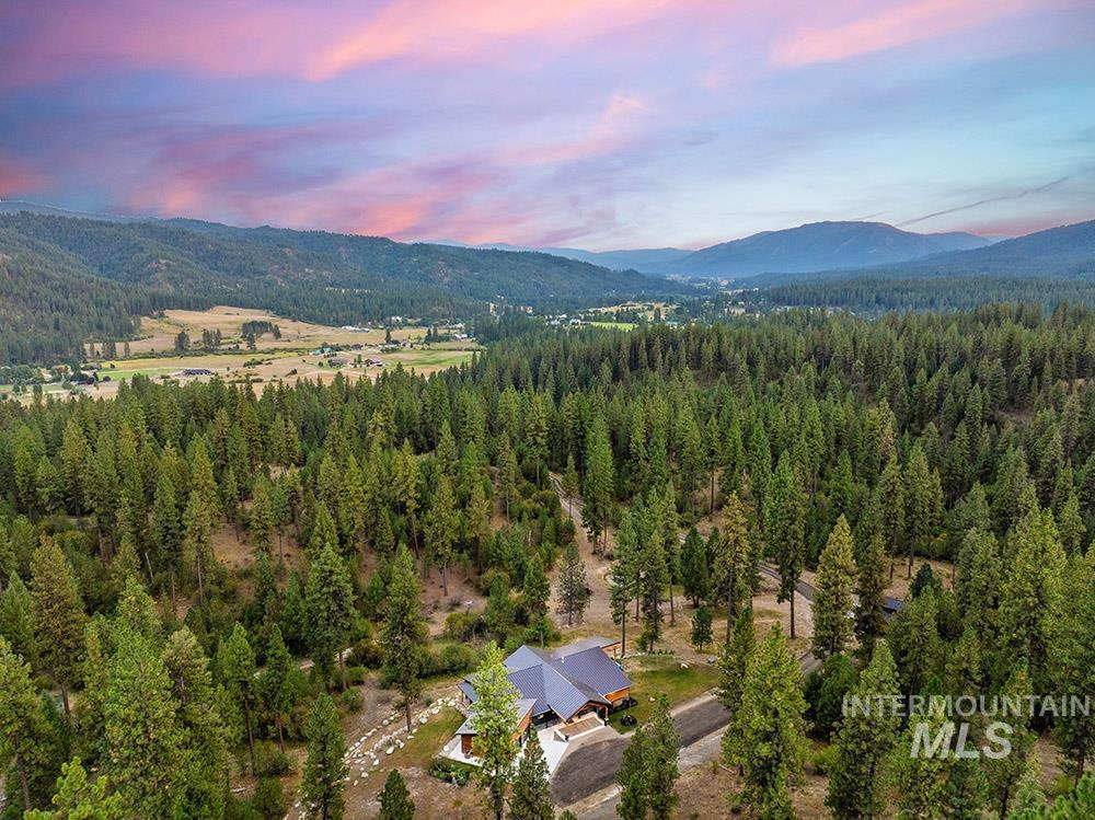 86 Tacoma Place, Garden Valley, Idaho 83622, 3 Bedrooms, 2.5 Bathrooms, Residential For Sale, Price $3,500,000,MLS 98983111