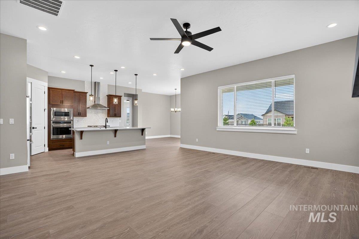 2431 N Black Fire Ave, Star, Idaho 83669, 4 Bedrooms, 3 Bathrooms, Residential For Sale, Price $699,990, 98983112