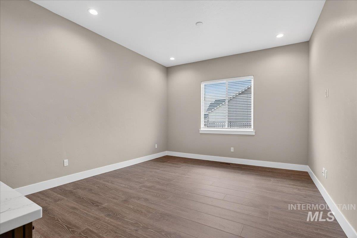 2431 N Black Fire Ave, Star, Idaho 83669, 4 Bedrooms, 3 Bathrooms, Residential For Sale, Price $699,990, 98983112