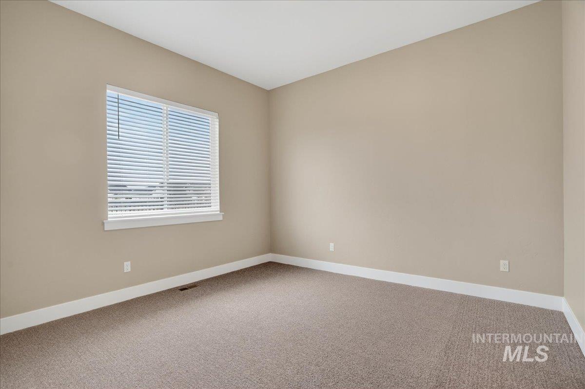 2431 N Black Fire Ave, Star, Idaho 83669, 4 Bedrooms, 3 Bathrooms, Residential For Sale, Price $699,990, 98983112