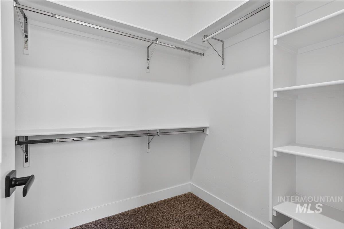 2431 N Black Fire Ave, Star, Idaho 83669, 4 Bedrooms, 3 Bathrooms, Residential For Sale, Price $699,990, 98983112