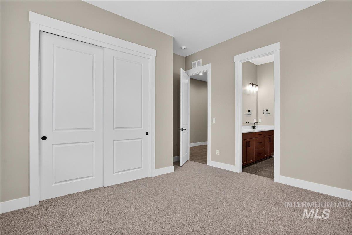 2431 N Black Fire Ave, Star, Idaho 83669, 4 Bedrooms, 3 Bathrooms, Residential For Sale, Price $699,990, 98983112