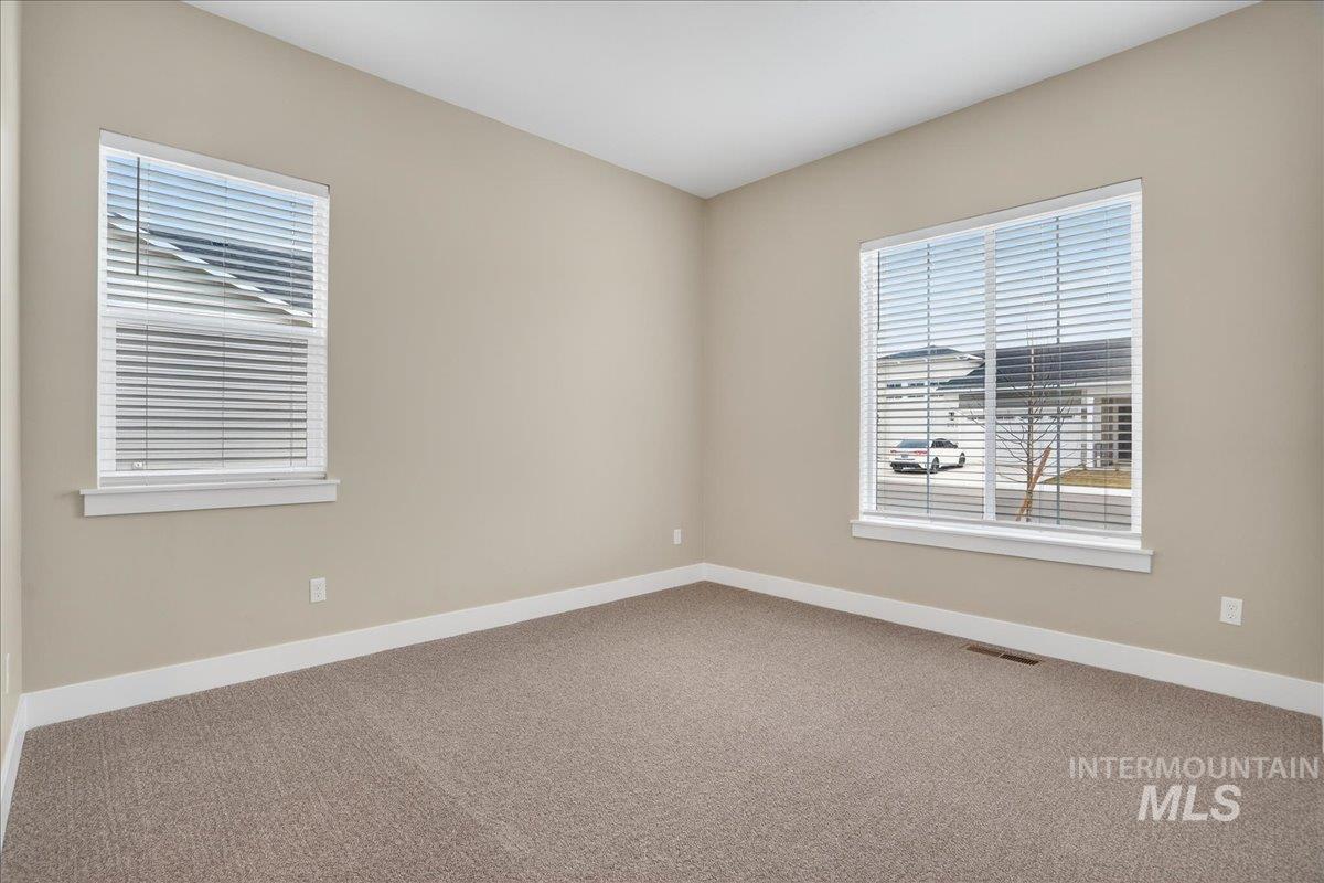 2431 N Black Fire Ave, Star, Idaho 83669, 4 Bedrooms, 3 Bathrooms, Residential For Sale, Price $699,990, 98983112