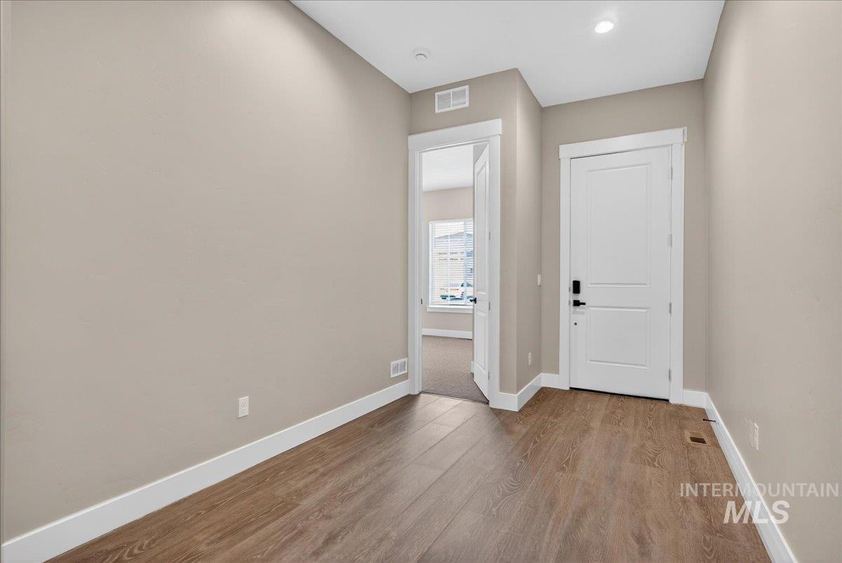 2431 N Black Fire Ave, Star, Idaho 83669, 4 Bedrooms, 3 Bathrooms, Residential For Sale, Price $699,990, 98983112