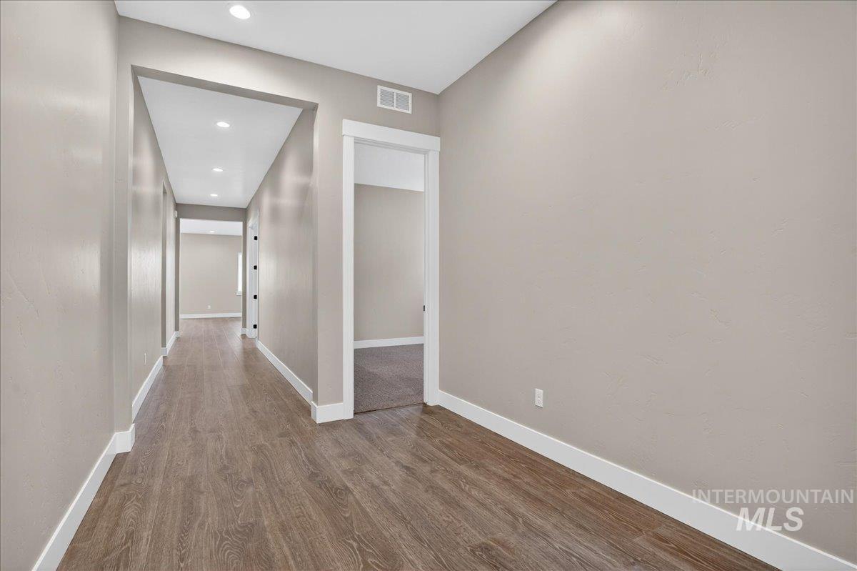 2431 N Black Fire Ave, Star, Idaho 83669, 4 Bedrooms, 3 Bathrooms, Residential For Sale, Price $699,990, 98983112