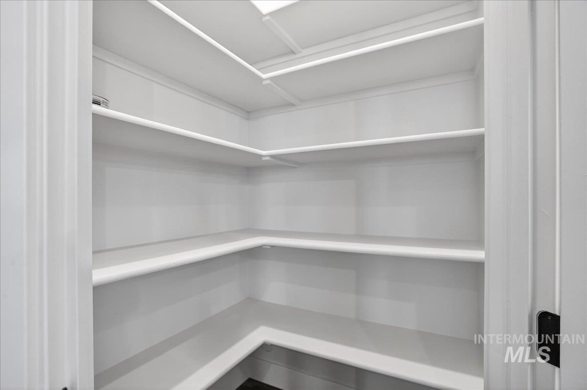 2431 N Black Fire Ave, Star, Idaho 83669, 4 Bedrooms, 3 Bathrooms, Residential For Sale, Price $699,990, 98983112