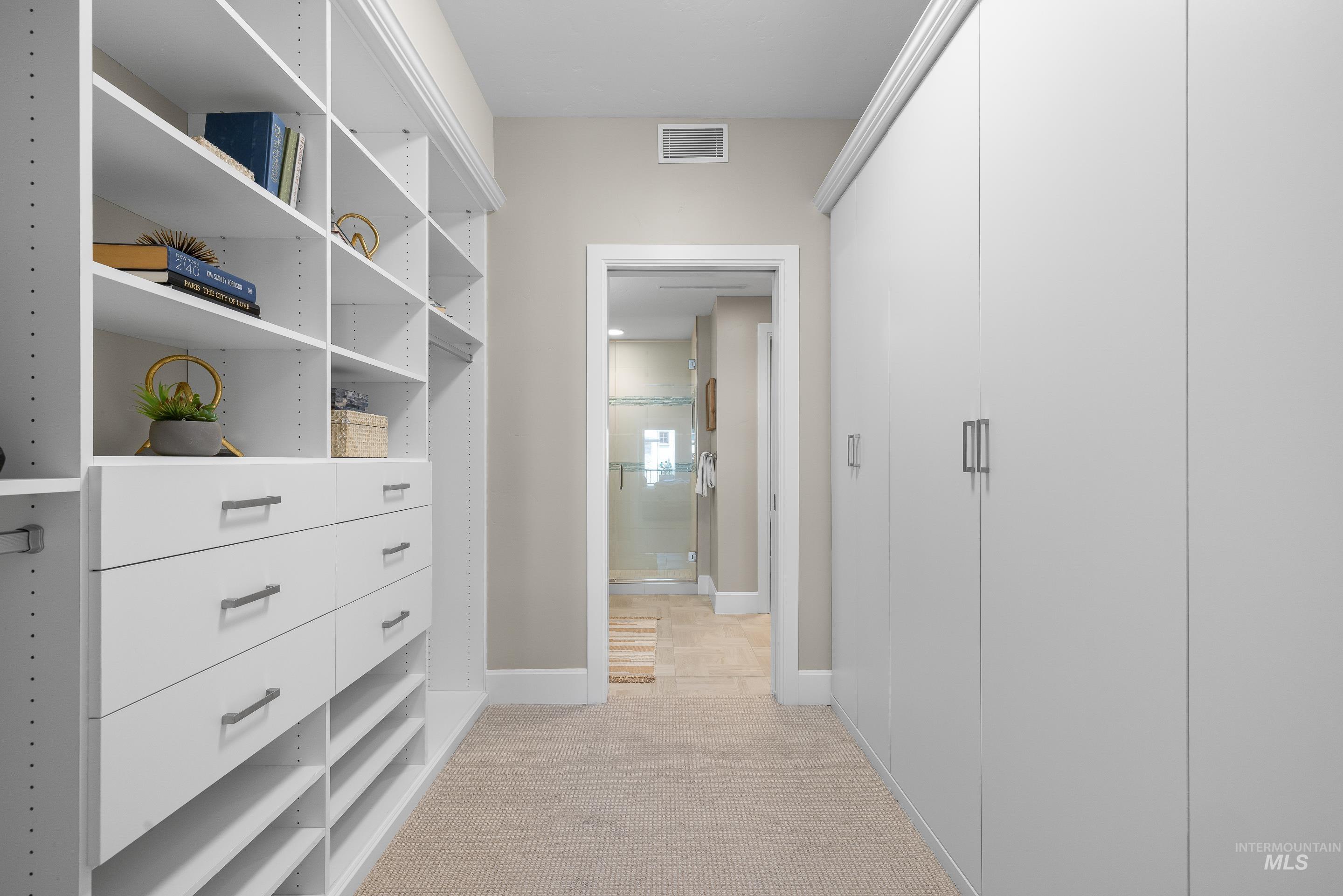 2967 W Crescent Rim Dr #206, Boise, Idaho 83706, 1 Bedroom, 1 Bathroom, Residential For Sale, Price $585,000, 98983113