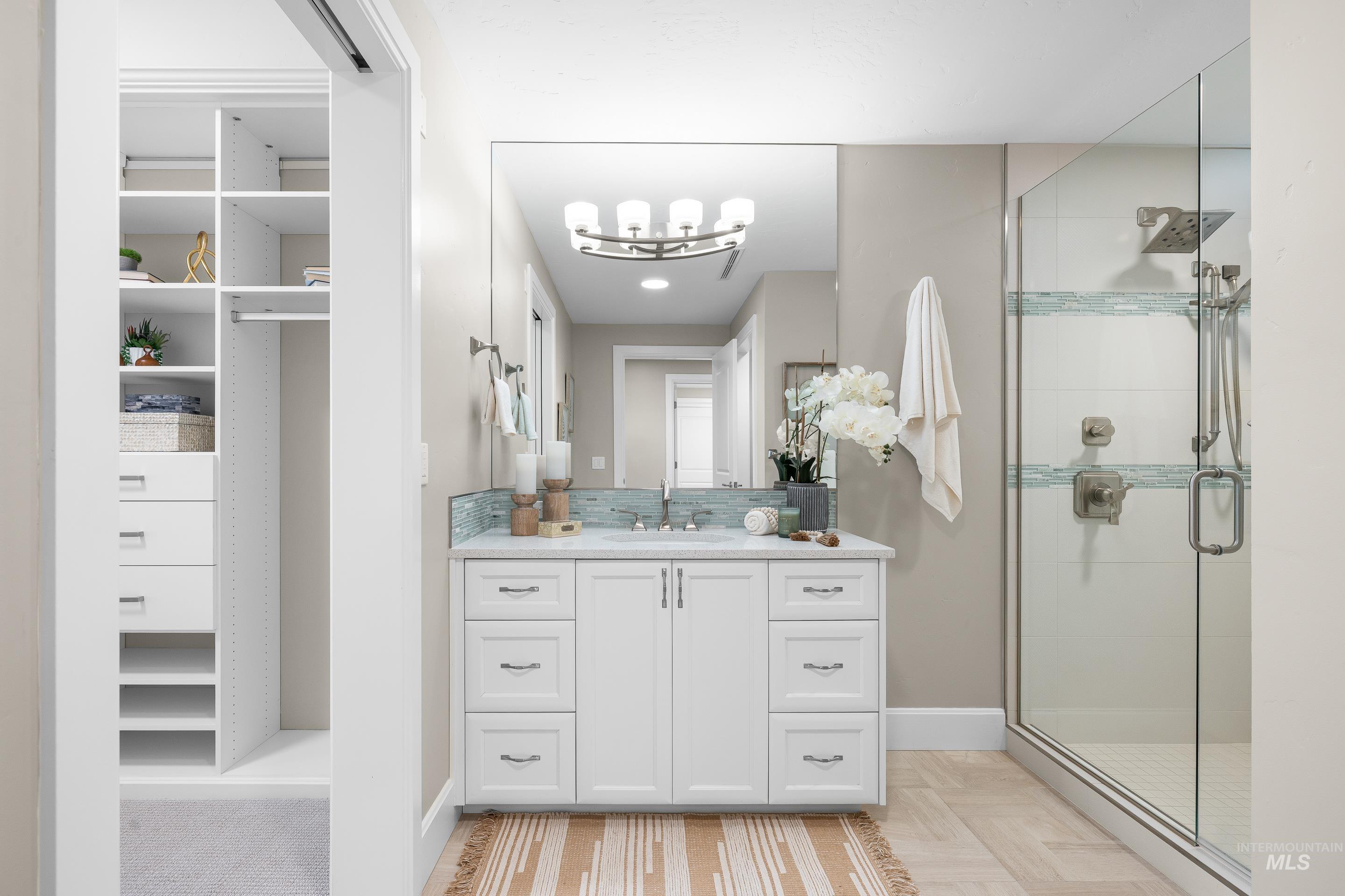 2967 W Crescent Rim Dr #206, Boise, Idaho 83706, 1 Bedroom, 1 Bathroom, Residential For Sale, Price $585,000, 98983113