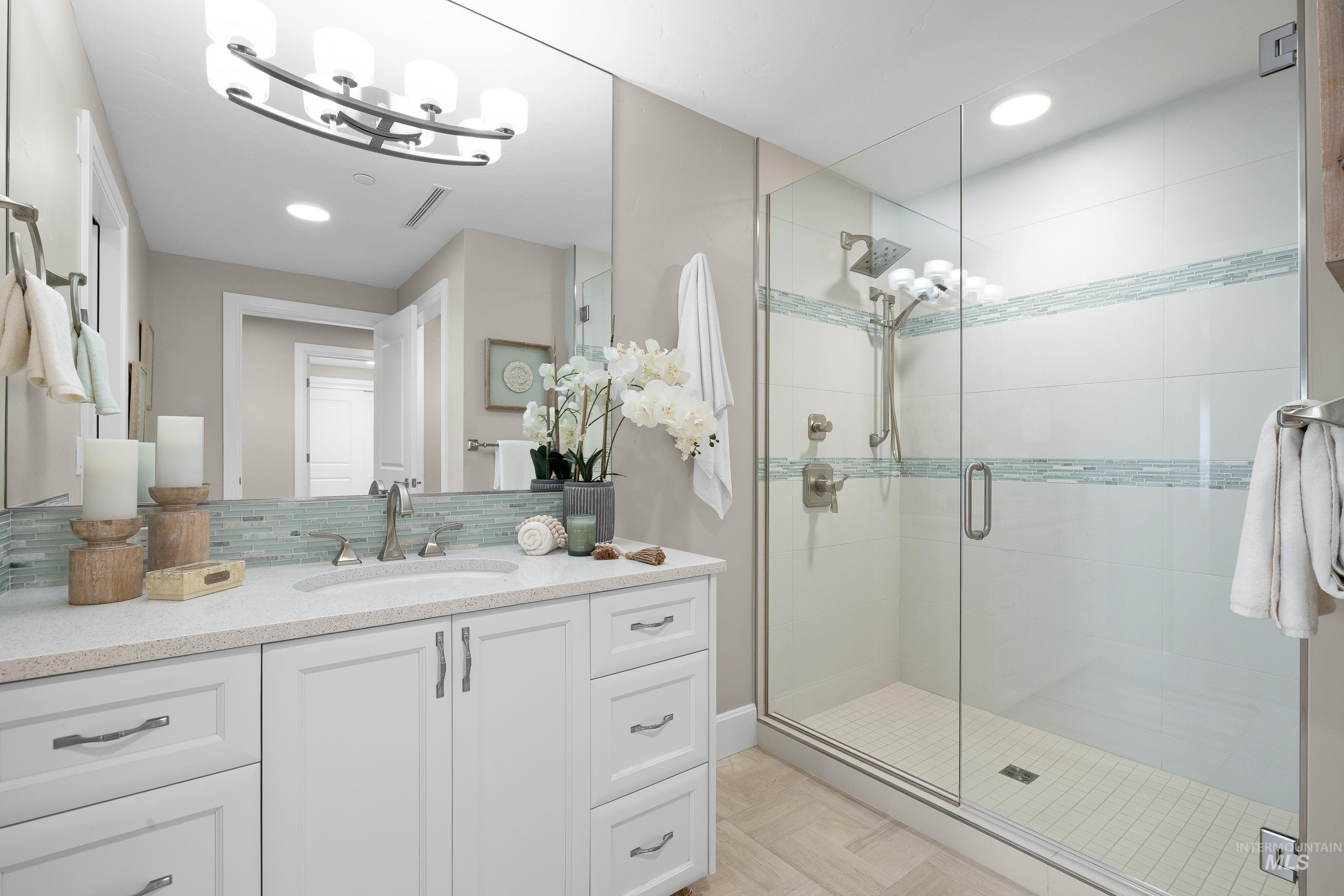 2967 W Crescent Rim Dr #206, Boise, Idaho 83706, 1 Bedroom, 1 Bathroom, Residential For Sale, Price $585,000, 98983113