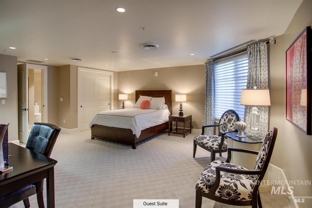 2967 W Crescent Rim Dr #206, Boise, Idaho 83706, 1 Bedroom, 1 Bathroom, Residential For Sale, Price $585,000, 98983113