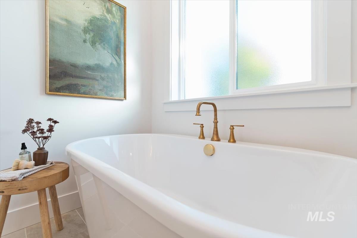 719 W Oak Springs Dr., Meridian, Idaho 83642, 4 Bedrooms, 3 Bathrooms, Residential For Sale, Price $874,880, 98983120