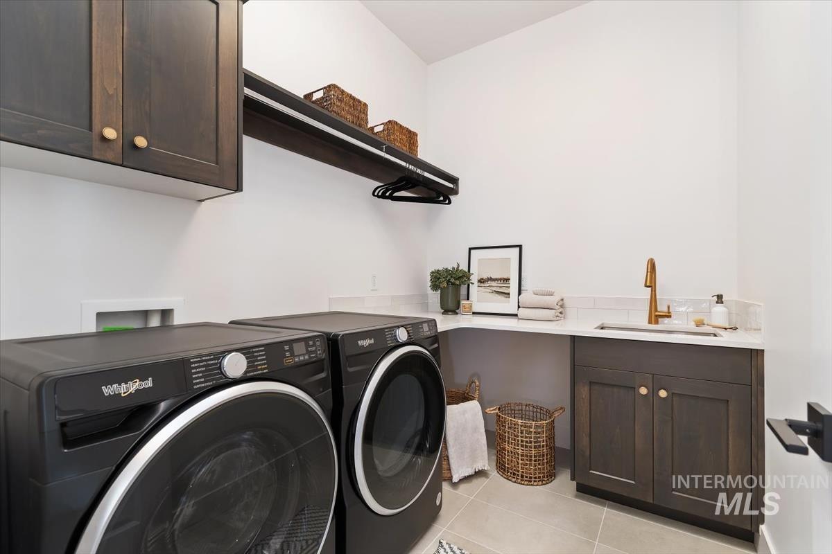 719 W Oak Springs Dr., Meridian, Idaho 83642, 4 Bedrooms, 3 Bathrooms, Residential For Sale, Price $874,880, 98983120