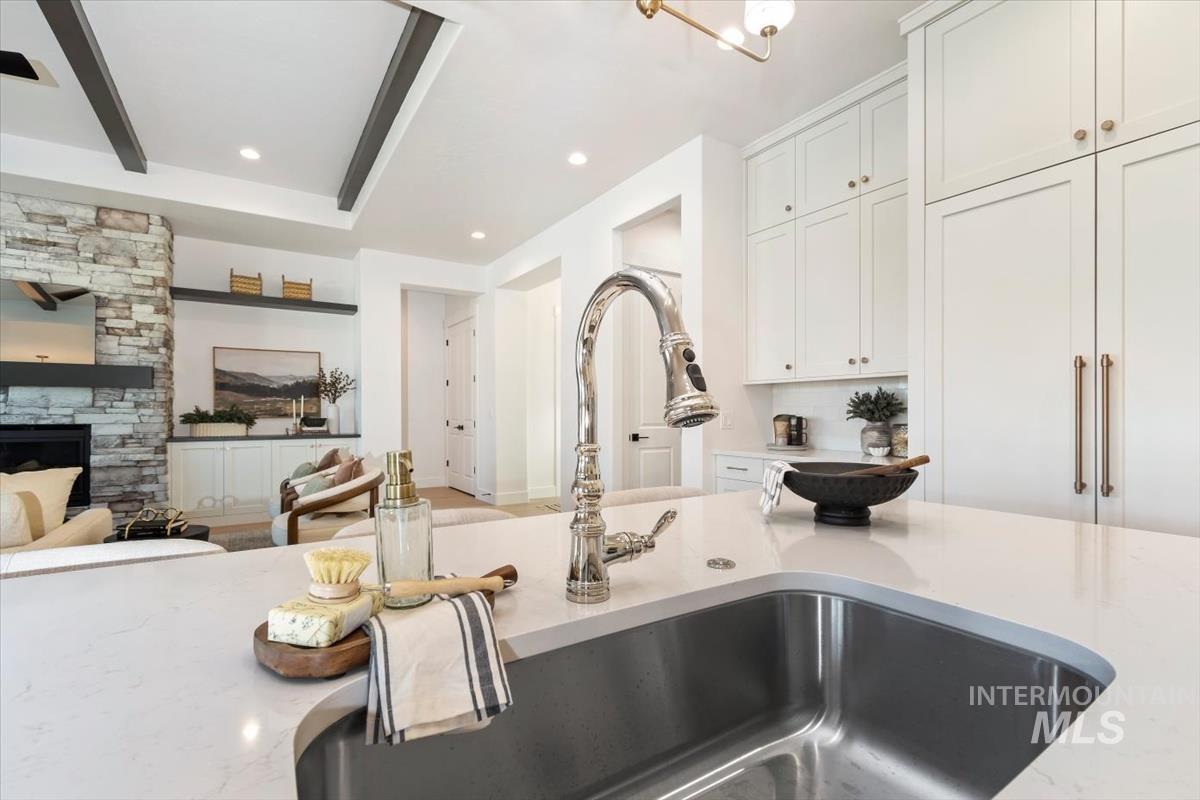 719 W Oak Springs Dr., Meridian, Idaho 83642, 4 Bedrooms, 3 Bathrooms, Residential For Sale, Price $874,880, 98983120