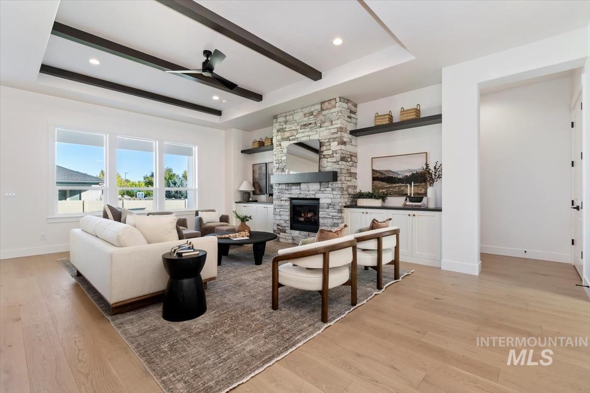 719 W Oak Springs Dr., Meridian, Idaho 83642, 4 Bedrooms, 3 Bathrooms, Residential For Sale, Price $874,880, 98983120