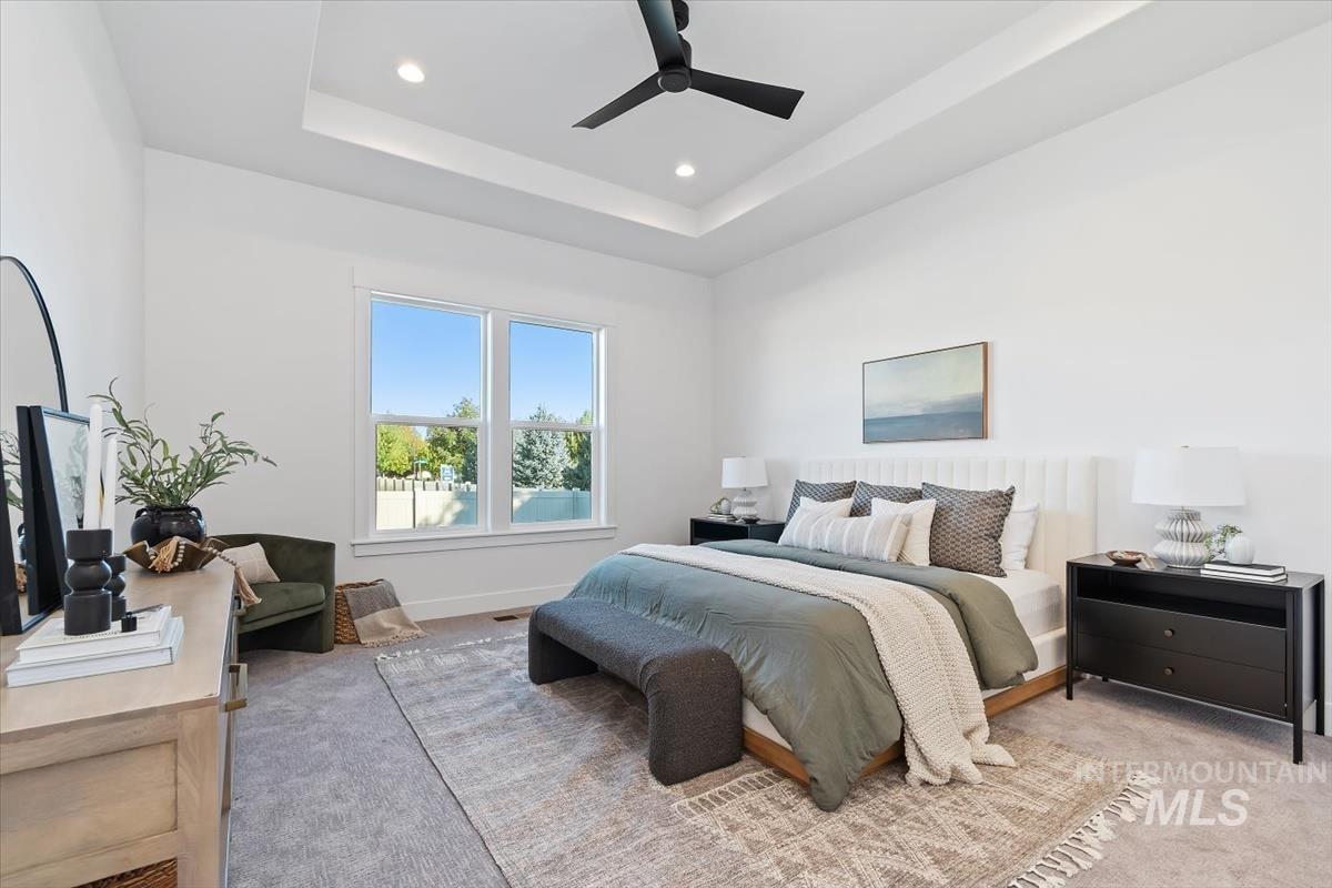 719 W Oak Springs Dr., Meridian, Idaho 83642, 4 Bedrooms, 3 Bathrooms, Residential For Sale, Price $874,880, 98983120