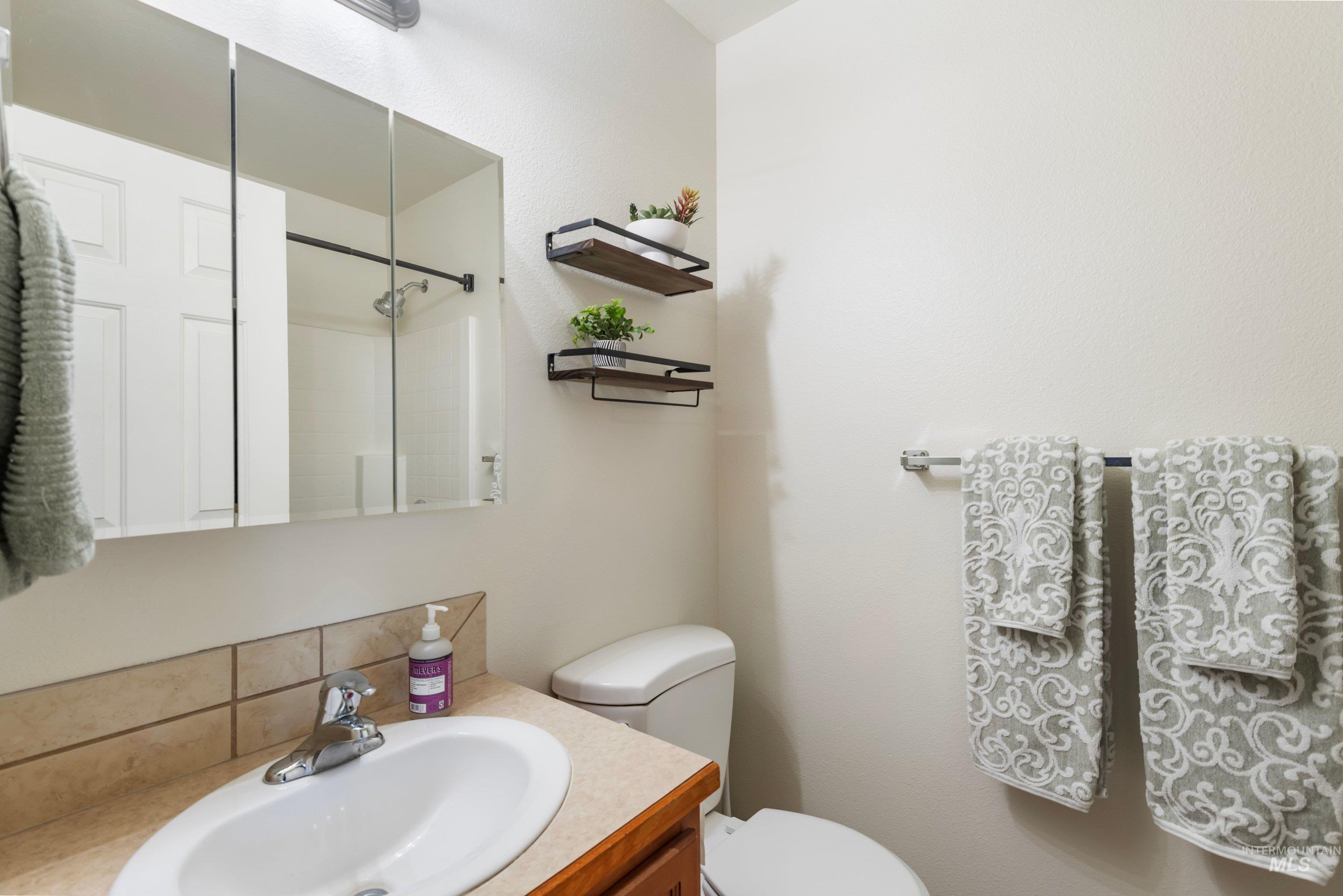 627 COLTON ST, New Plymouth, Idaho 83655, 3 Bedrooms, 2 Bathrooms, Residential For Sale, Price $379,900,MLS 98983121