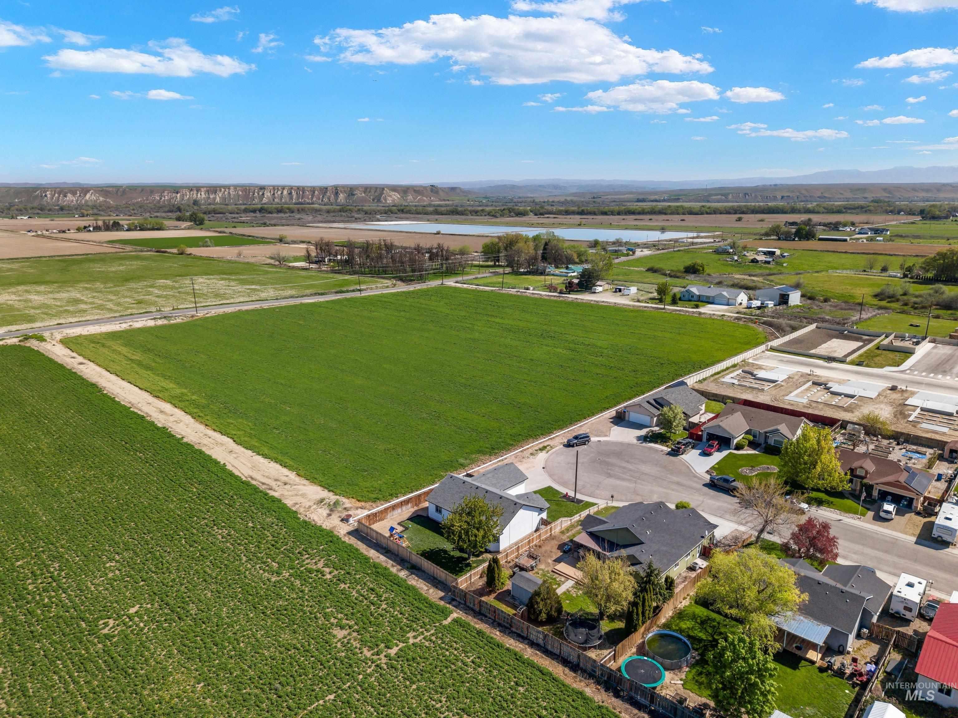 627 COLTON ST, New Plymouth, Idaho 83655, 3 Bedrooms, 2 Bathrooms, Residential For Sale, Price $379,900,MLS 98983121