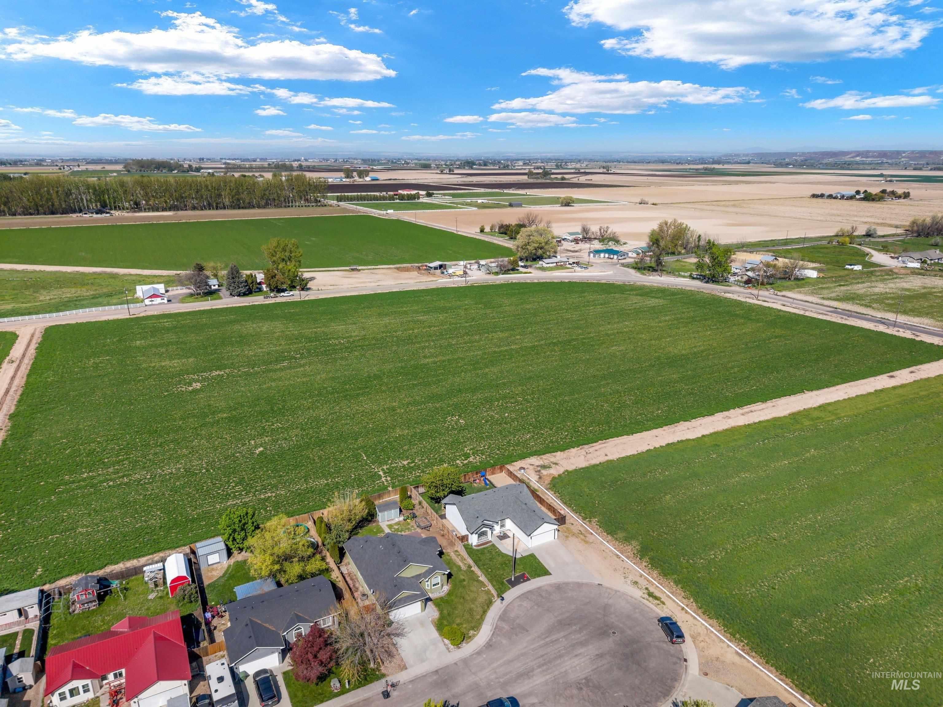 627 COLTON ST, New Plymouth, Idaho 83655, 3 Bedrooms, 2 Bathrooms, Residential For Sale, Price $379,900,MLS 98983121