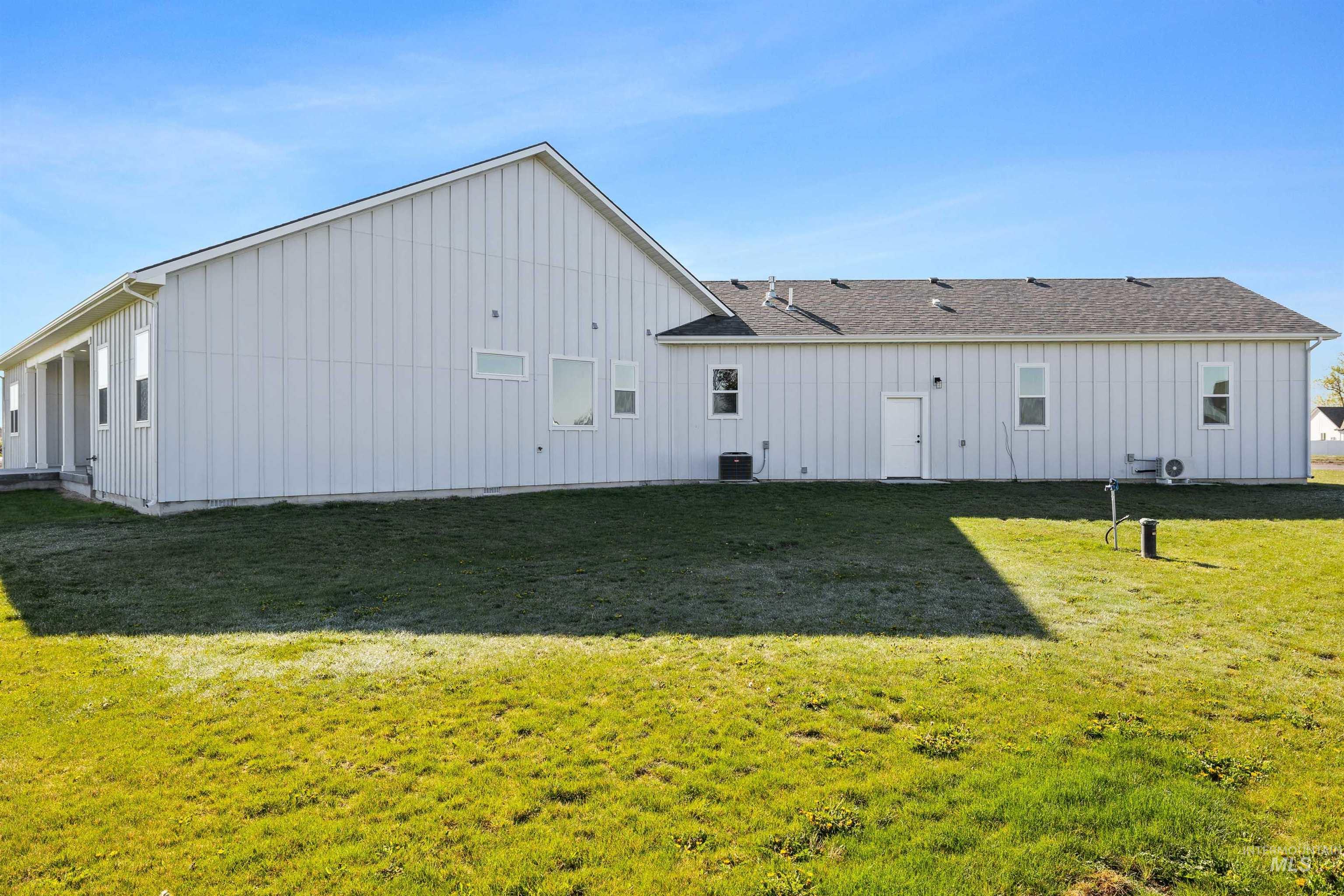 3496 E 3618 N, Kimberly, Idaho 83341, 4 Bedrooms, 3.5 Bathrooms, Residential For Sale, Price $689,900, 98983123