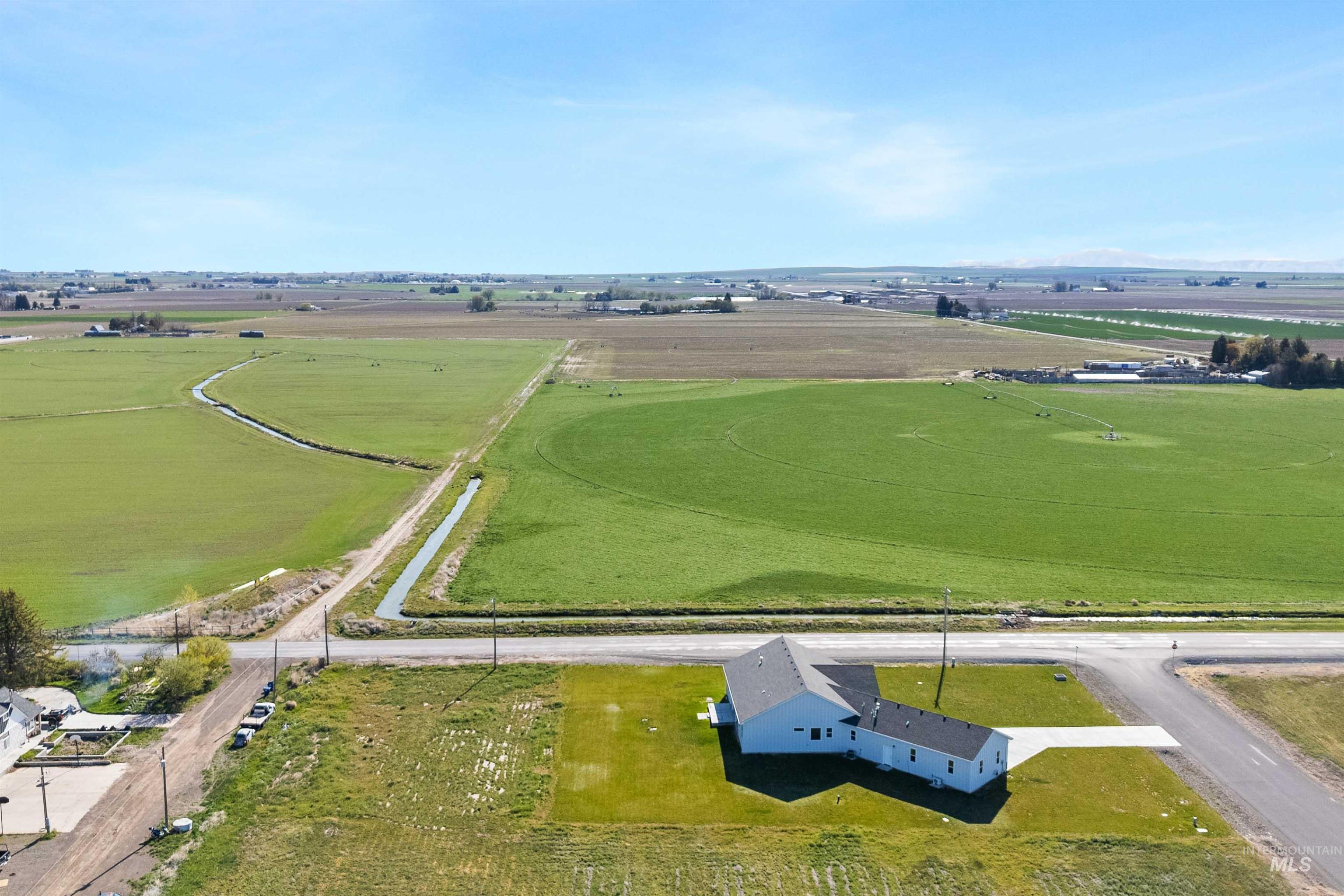 3496 E 3618 N, Kimberly, Idaho 83341, 4 Bedrooms, 3.5 Bathrooms, Residential For Sale, Price $689,900, 98983123