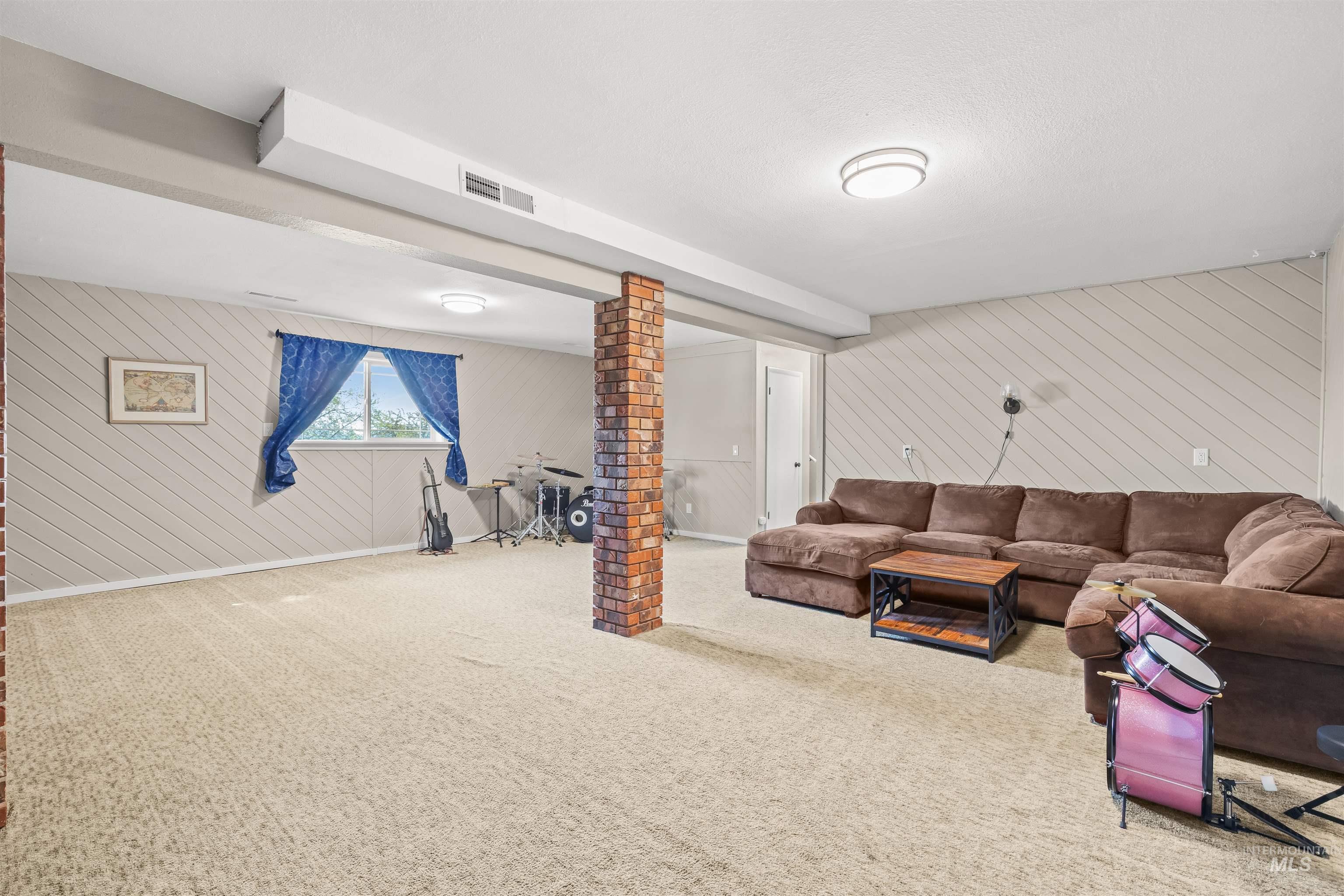 2904 25th Street, Clarkston, Washington 99403, 4 Bedrooms, 2 Bathrooms, Residential For Sale, Price $432,400,MLS 98983126