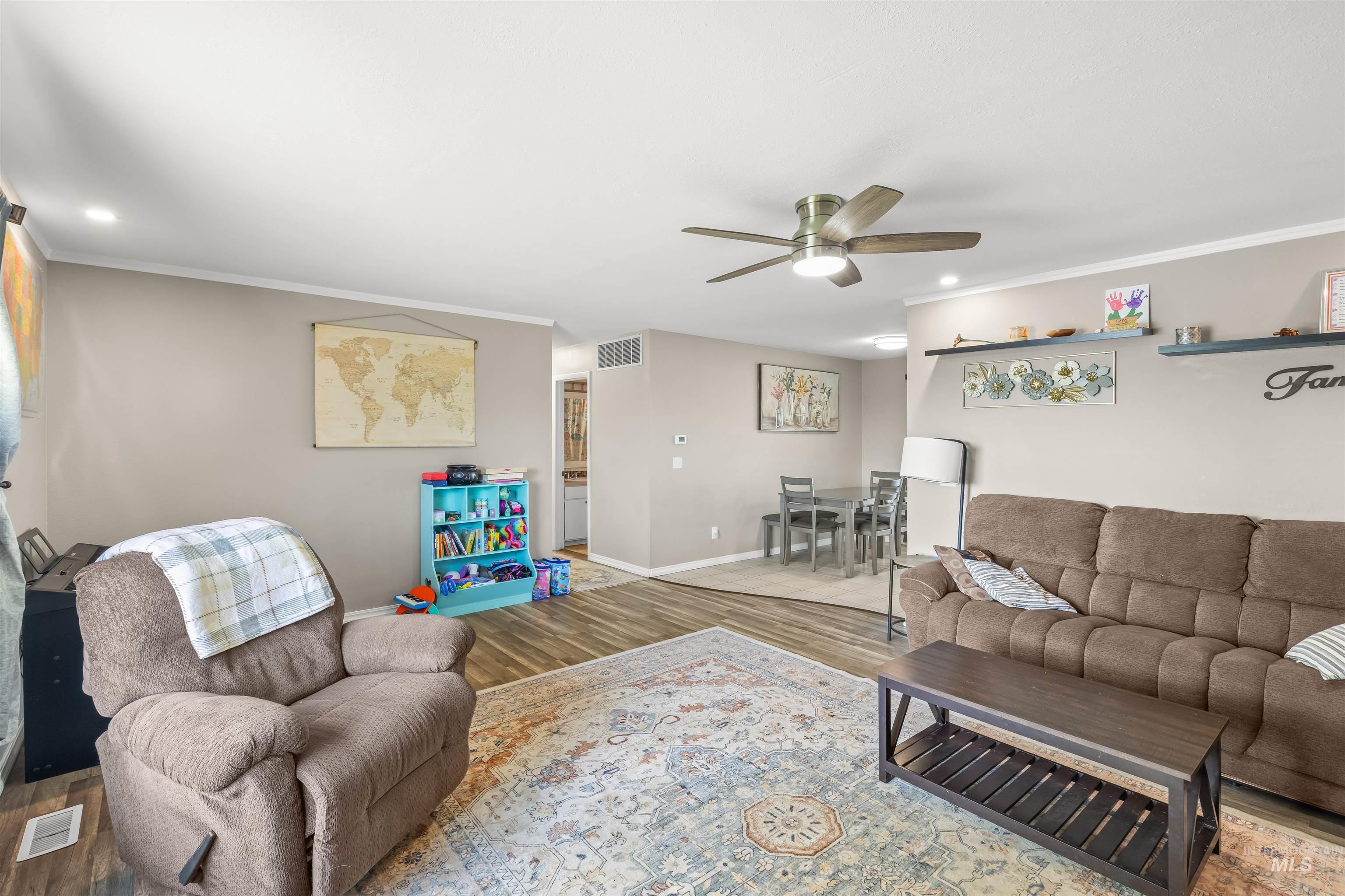2904 25th Street, Clarkston, Washington 99403, 4 Bedrooms, 2 Bathrooms, Residential For Sale, Price $432,400,MLS 98983126