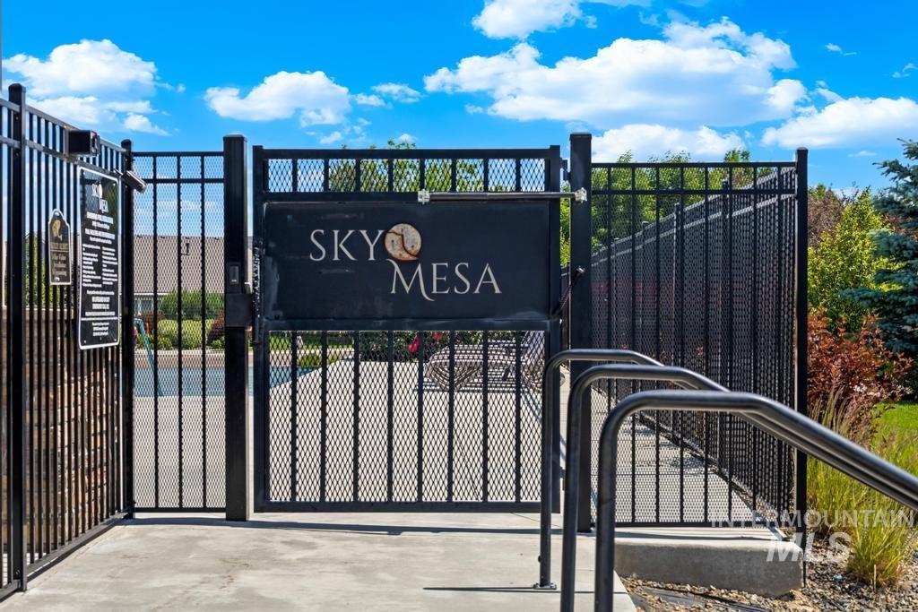 5921 Pioneer Trail Wy, Meridian, Idaho 83642, 4 Bedrooms, 3 Bathrooms, Residential For Sale, Price $839,900, 98983132