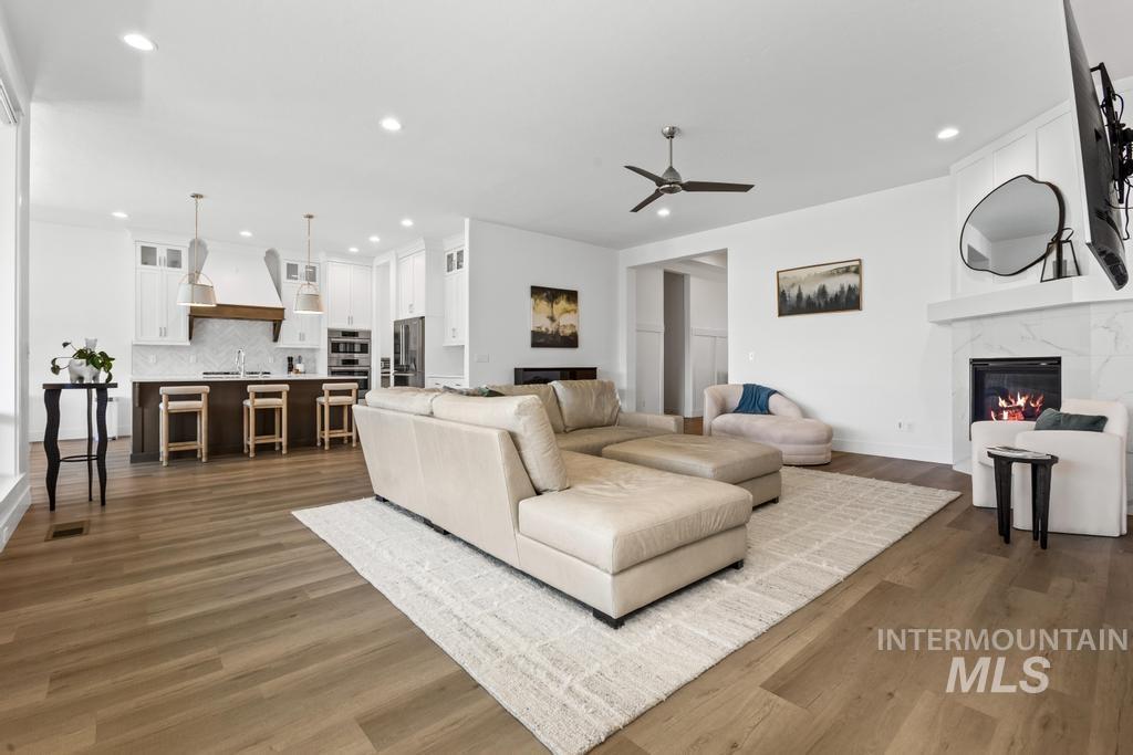 5921 Pioneer Trail Wy, Meridian, Idaho 83642, 4 Bedrooms, 3 Bathrooms, Residential For Sale, Price $839,900, 98983132