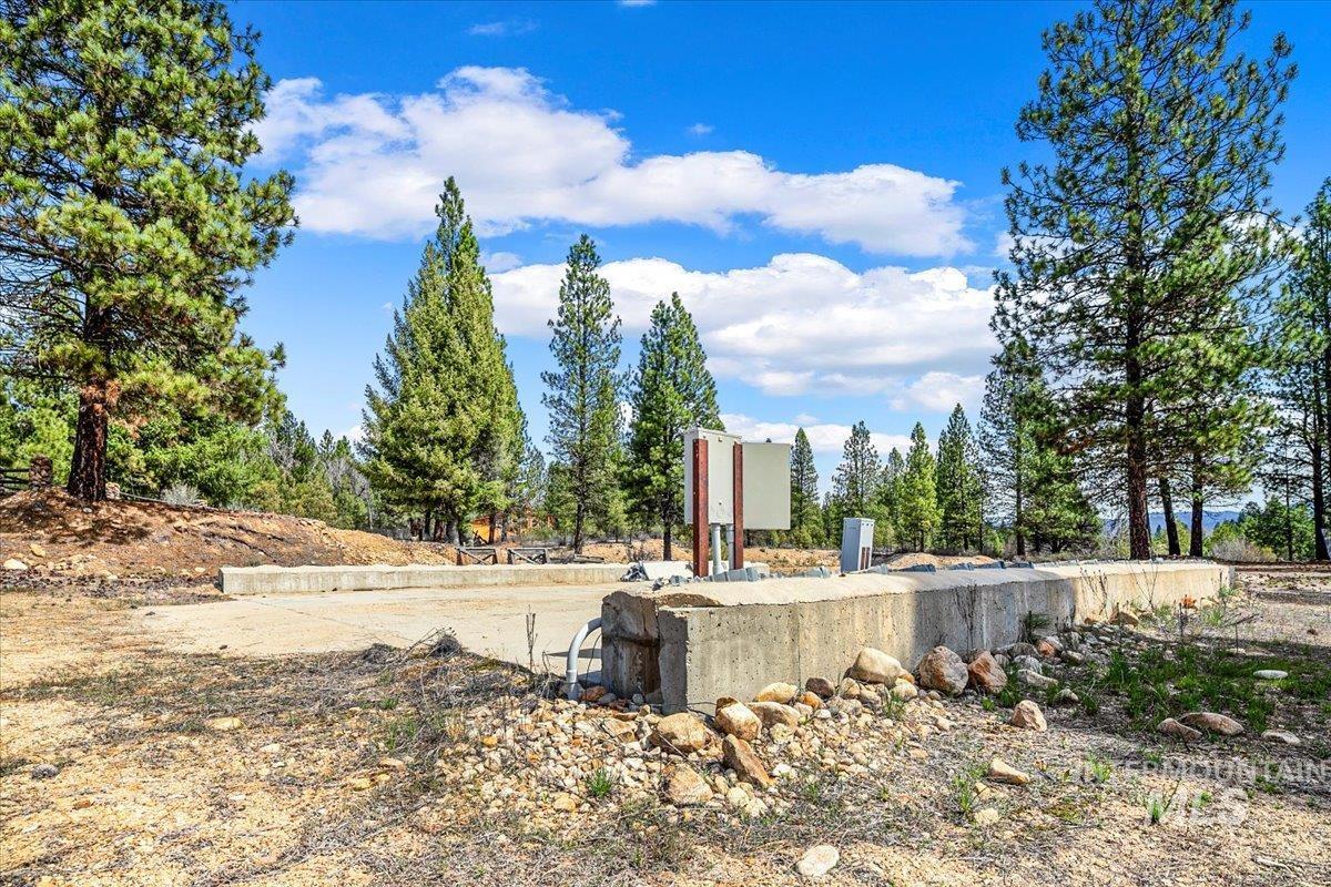 29 McIntyre Gulch Rd, Idaho City, Idaho 83631, 2 Bedrooms, 2.5 Bathrooms, Residential For Sale, Price $639,000, 98983134