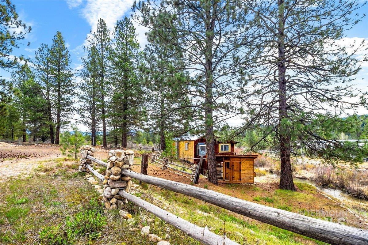 29 McIntyre Gulch Rd, Idaho City, Idaho 83631, 2 Bedrooms, 2.5 Bathrooms, Residential For Sale, Price $639,000, 98983134