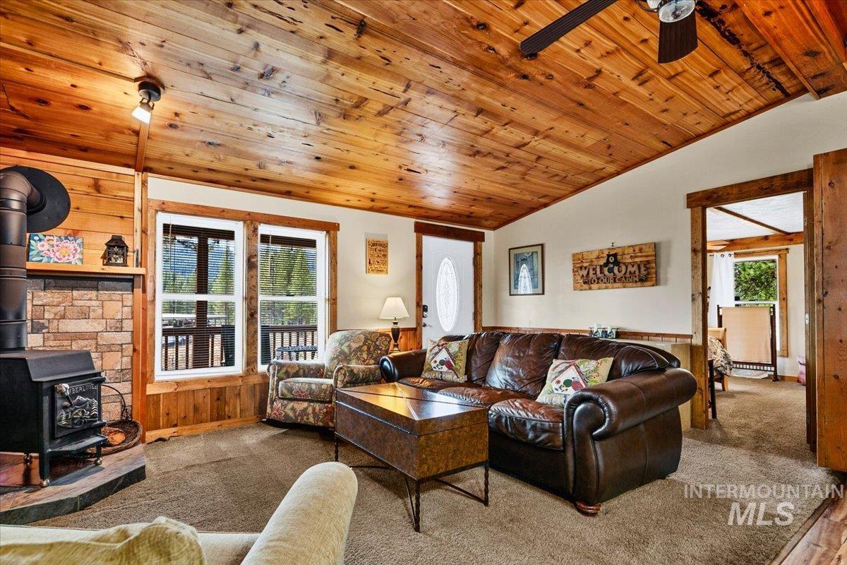 29 McIntyre Gulch Rd, Idaho City, Idaho 83631, 2 Bedrooms, 2.5 Bathrooms, Residential For Sale, Price $639,000, 98983134