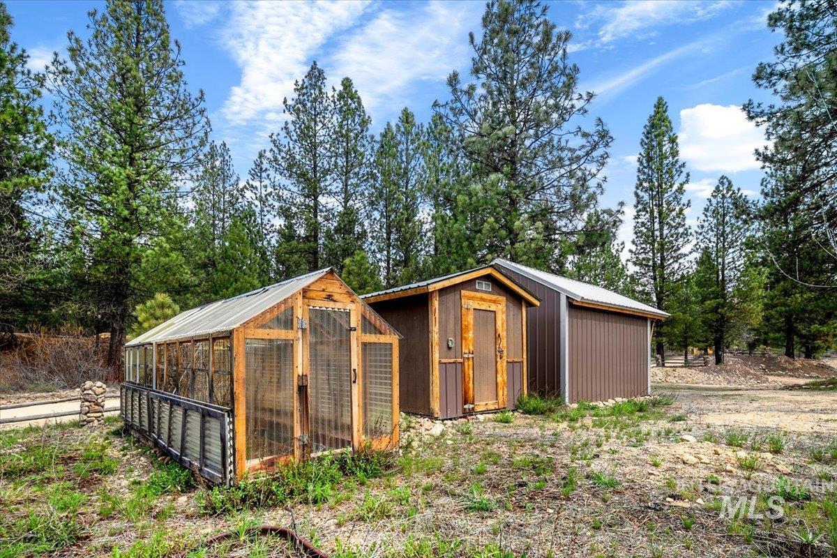 29 McIntyre Gulch Rd, Idaho City, Idaho 83631, 2 Bedrooms, 2.5 Bathrooms, Residential For Sale, Price $639,000, 98983134