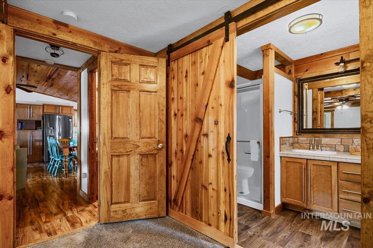 29 McIntyre Gulch Rd, Idaho City, Idaho 83631, 2 Bedrooms, 2.5 Bathrooms, Residential For Sale, Price $639,000, 98983134