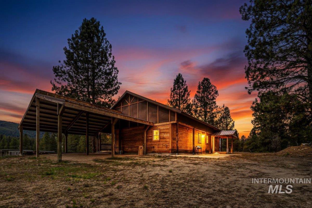 29 McIntyre Gulch Rd, Idaho City, Idaho 83631, 2 Bedrooms, 2.5 Bathrooms, Residential For Sale, Price $639,000, 98983134