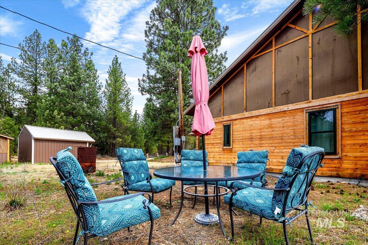 29 McIntyre Gulch Rd, Idaho City, Idaho 83631, 2 Bedrooms, 2.5 Bathrooms, Residential For Sale, Price $639,000, 98983134
