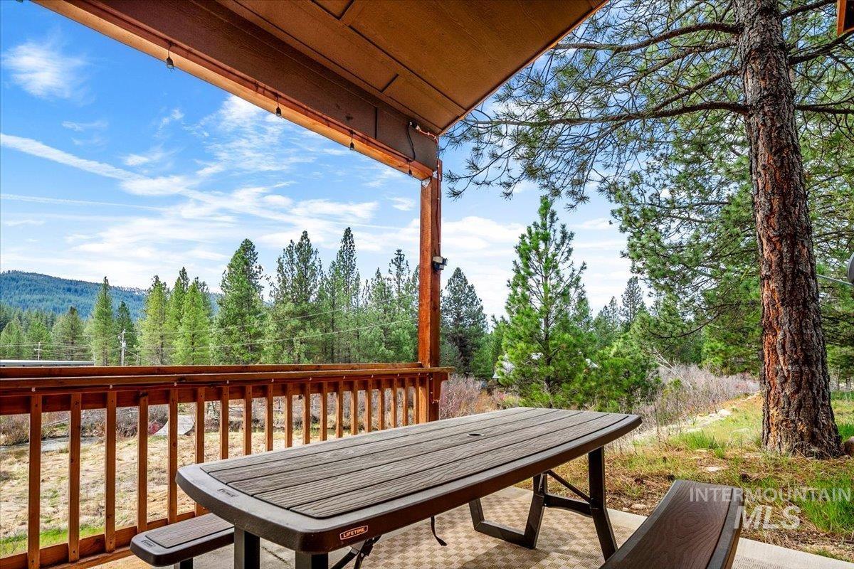 29 McIntyre Gulch Rd, Idaho City, Idaho 83631, 2 Bedrooms, 2.5 Bathrooms, Residential For Sale, Price $639,000, 98983134