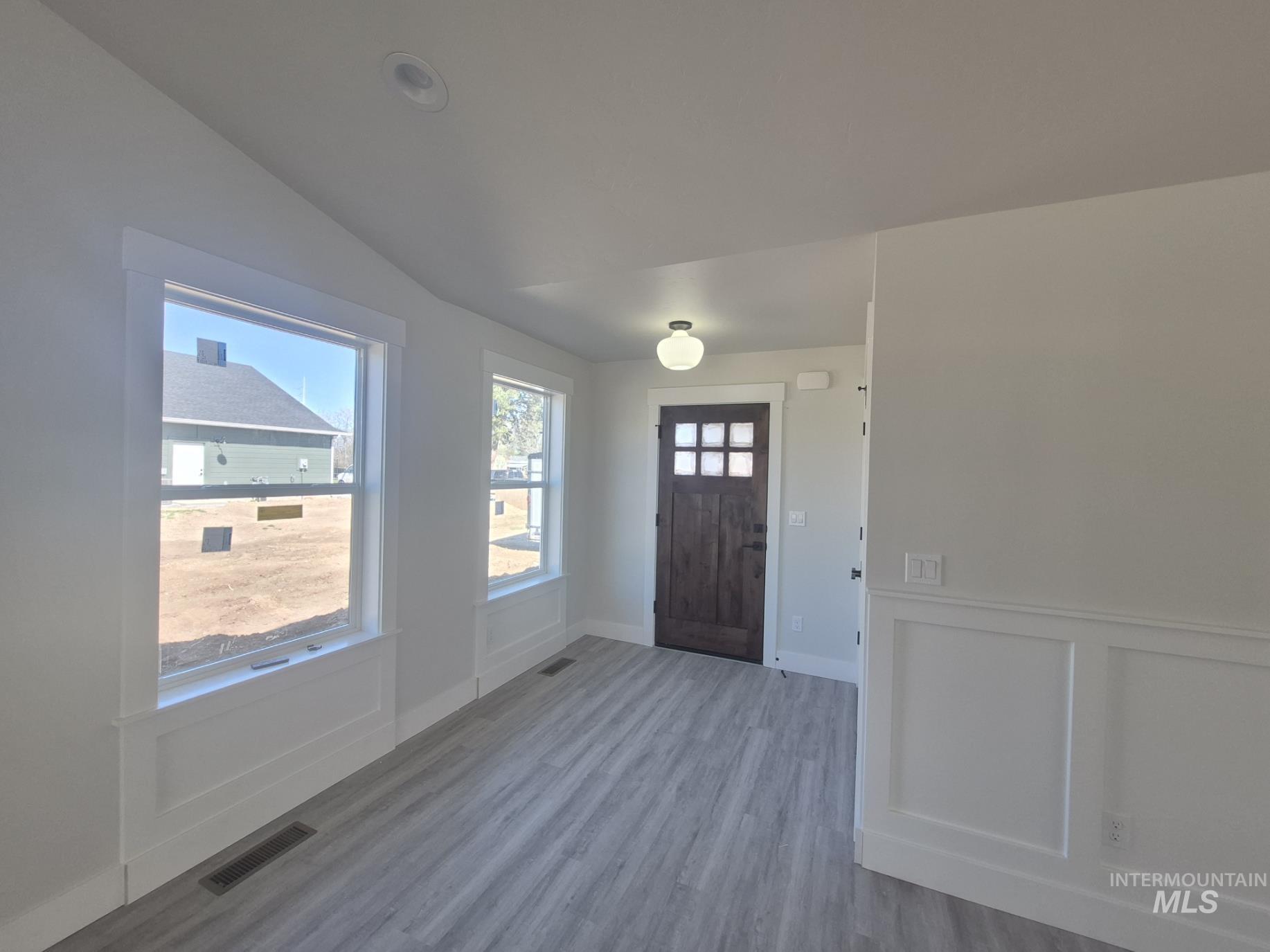 957 S Almond St., Nampa, Idaho 83686, 3 Bedrooms, 2 Bathrooms, Residential For Sale, Price $484,900, 98983136