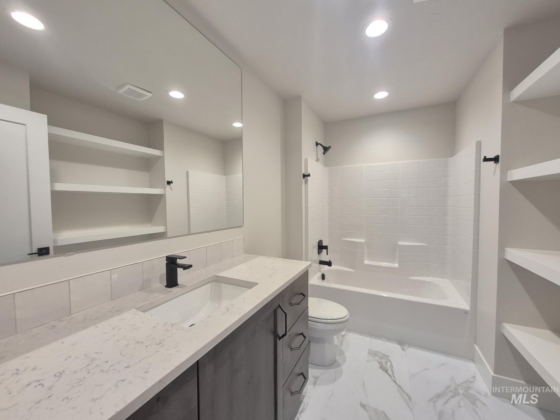 957 S Almond St., Nampa, Idaho 83686, 3 Bedrooms, 2 Bathrooms, Residential For Sale, Price $484,900, 98983136