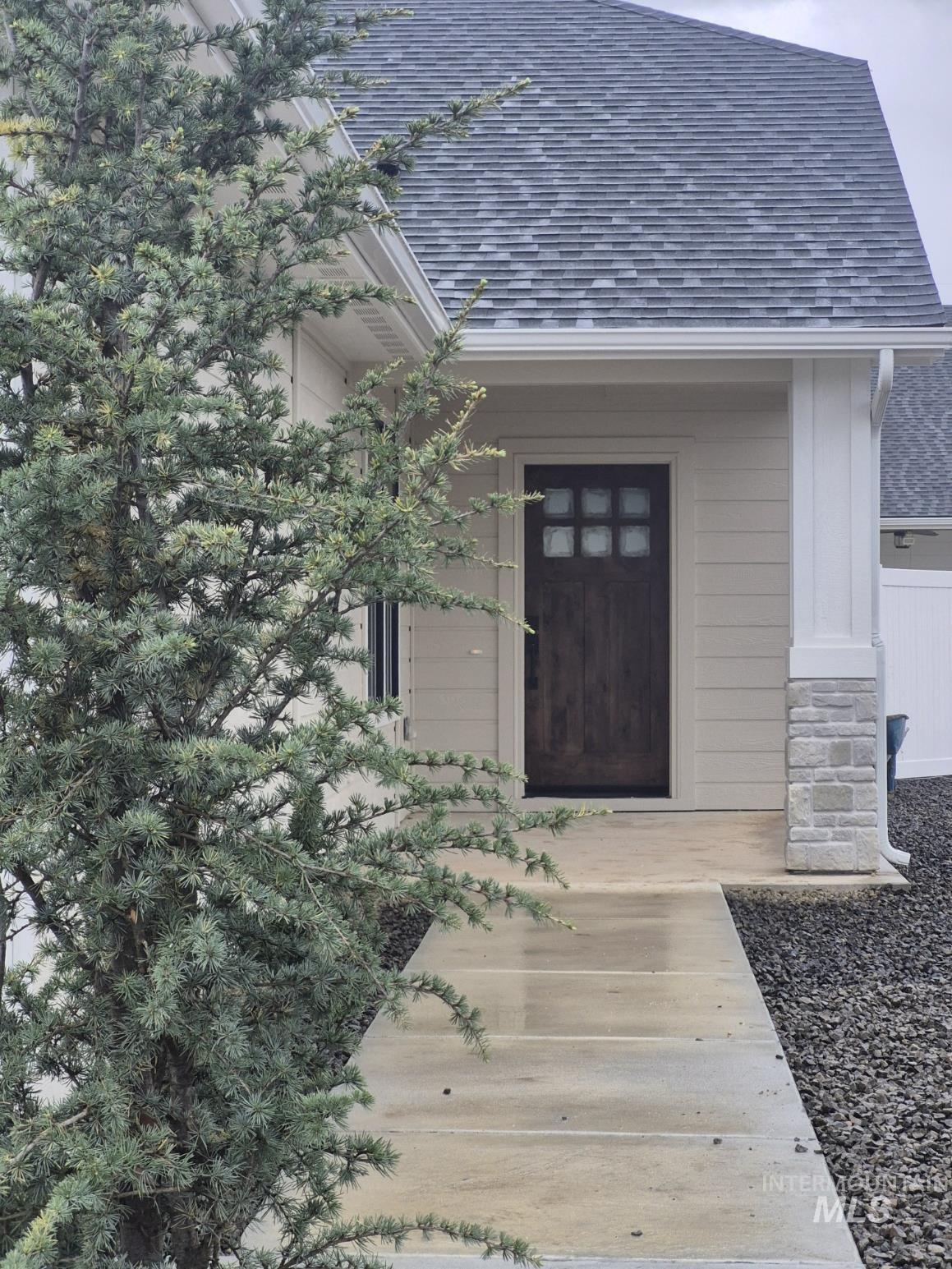 957 S Almond St., Nampa, Idaho 83686, 3 Bedrooms, 2 Bathrooms, Residential For Sale, Price $484,900, 98983136