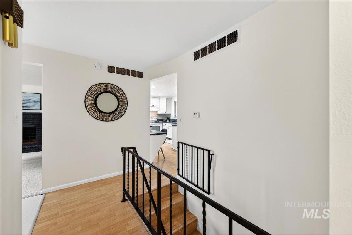 2907 N Grandee St, Boise, Idaho 83704, 4 Bedrooms, 2 Bathrooms, Residential For Sale, Price $559,000, 98983137