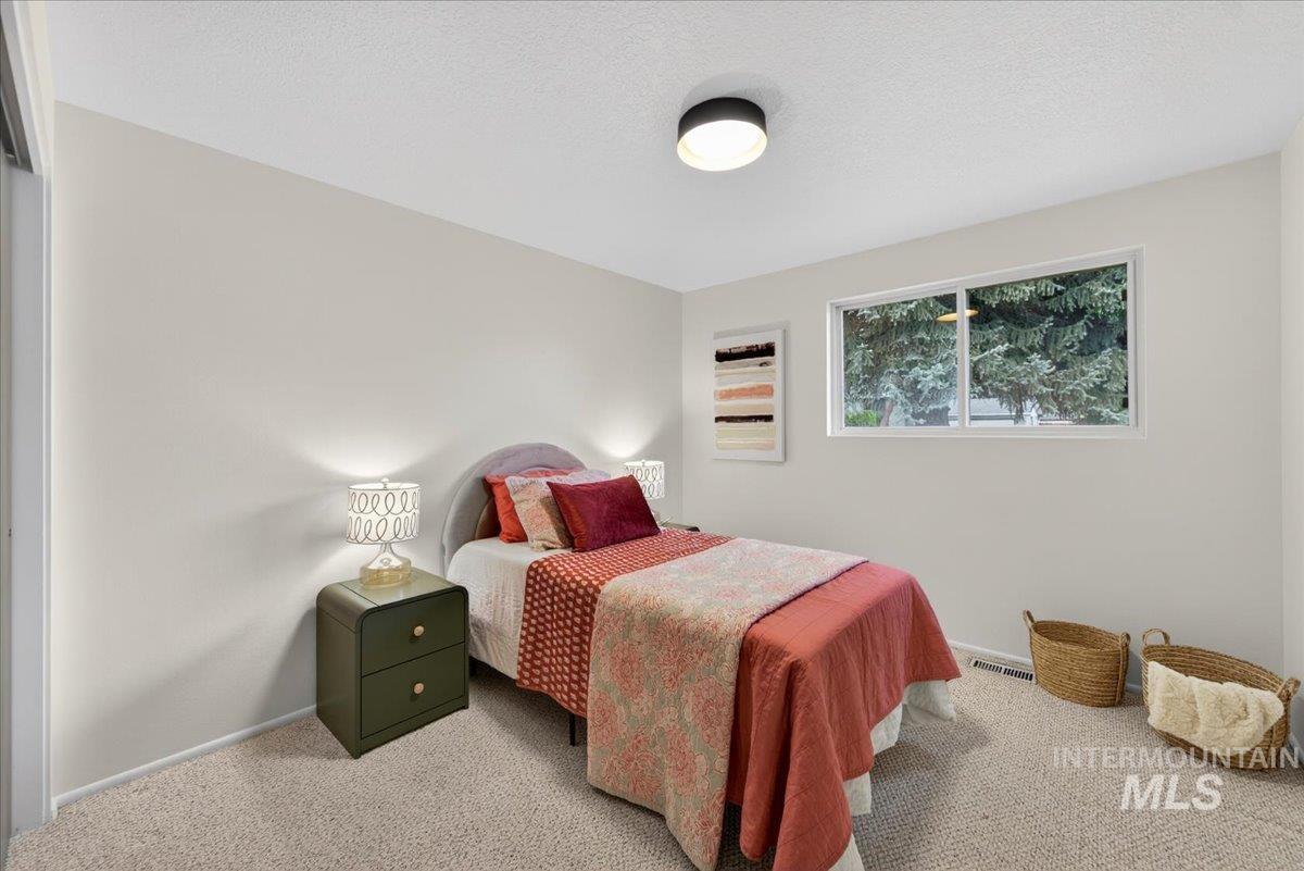 2907 N Grandee St, Boise, Idaho 83704, 4 Bedrooms, 2 Bathrooms, Residential For Sale, Price $559,000, 98983137