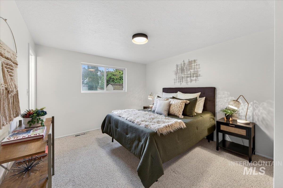 2907 N Grandee St, Boise, Idaho 83704, 4 Bedrooms, 2 Bathrooms, Residential For Sale, Price $559,000, 98983137