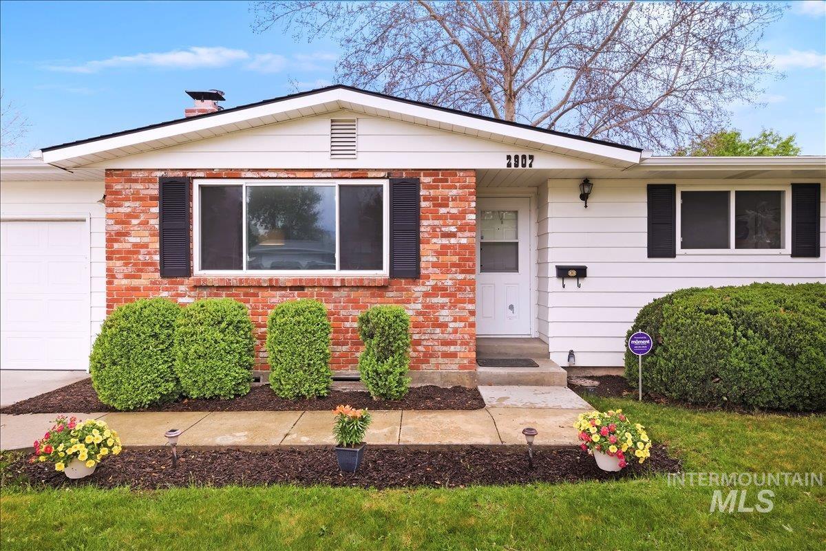 2907 N Grandee St, Boise, Idaho 83704, 4 Bedrooms, 2 Bathrooms, Residential For Sale, Price $559,000, 98983137