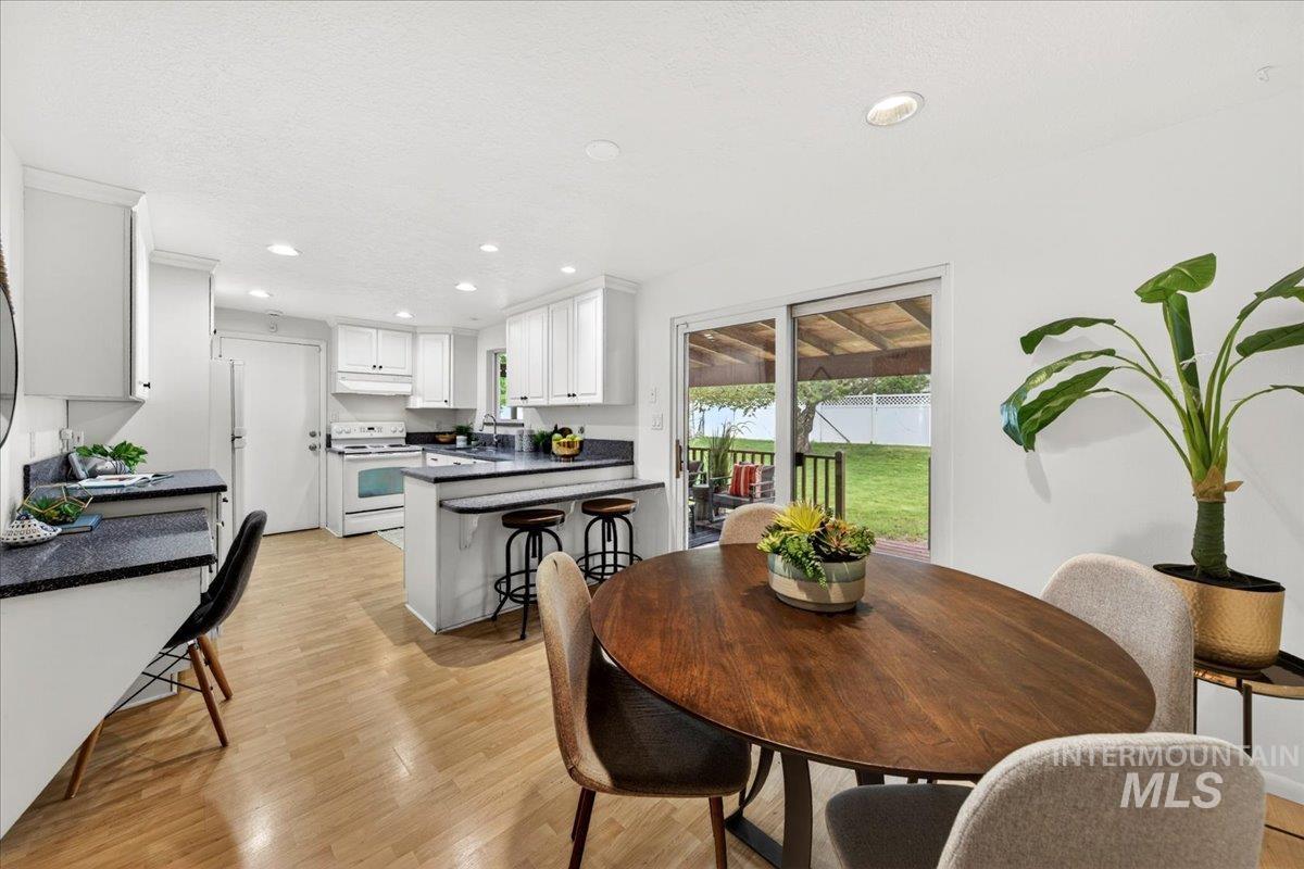 2907 N Grandee St, Boise, Idaho 83704, 4 Bedrooms, 2 Bathrooms, Residential For Sale, Price $559,000, 98983137