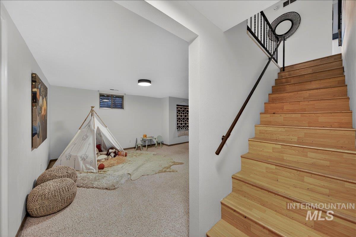 2907 N Grandee St, Boise, Idaho 83704, 4 Bedrooms, 2 Bathrooms, Residential For Sale, Price $559,000, 98983137