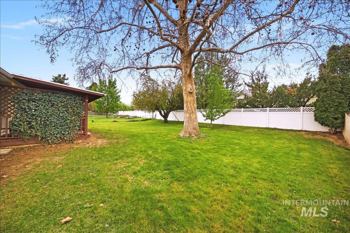 2907 N Grandee St, Boise, Idaho 83704, 4 Bedrooms, 2 Bathrooms, Residential For Sale, Price $559,000, 98983137