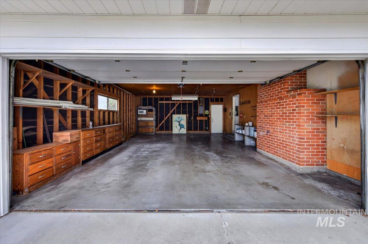 2907 N Grandee St, Boise, Idaho 83704, 4 Bedrooms, 2 Bathrooms, Residential For Sale, Price $559,000, 98983137