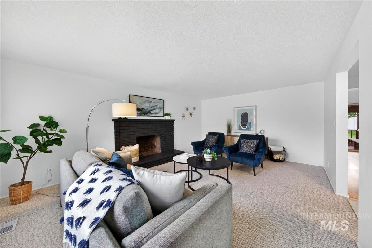 2907 N Grandee St, Boise, Idaho 83704, 4 Bedrooms, 2 Bathrooms, Residential For Sale, Price $559,000, 98983137