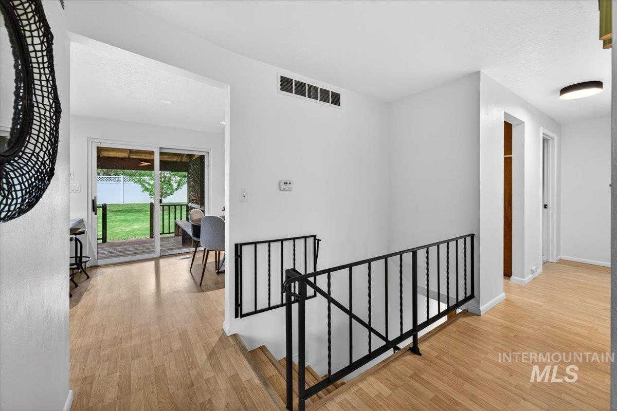 2907 N Grandee St, Boise, Idaho 83704, 4 Bedrooms, 2 Bathrooms, Residential For Sale, Price $559,000, 98983137