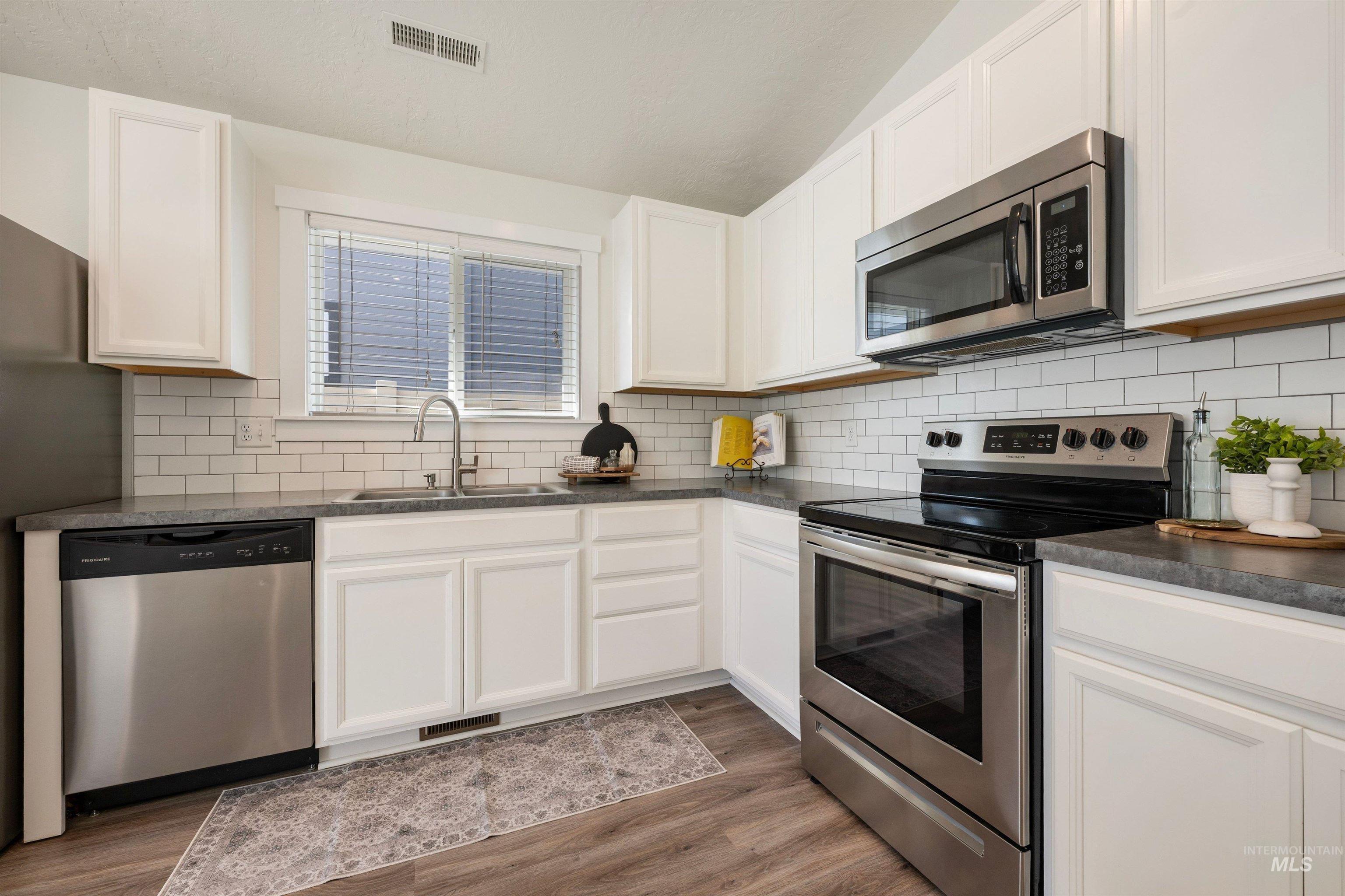 3534 S Avondale Avenue, Nampa, Idaho 83686, 3 Bedrooms, 2 Bathrooms, Residential For Sale, Price $415,000, 98983139